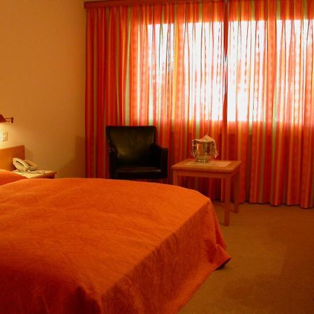 מלויאז Hotel Poestli מראה חיצוני תמונה