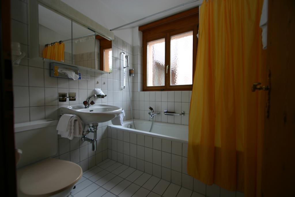 מלויאז Hotel Poestli חדר תמונה
